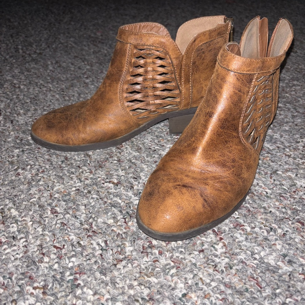 4 for $20 item Women's Brown Ankle Boots